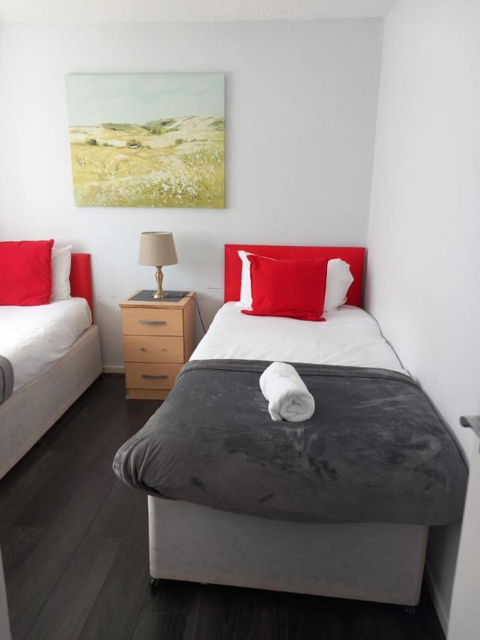 Penllech House - Huku Kwetu Notts - 3 Bedroom Spacious Lovely And Cosy With A Free Parking- Affordable And Suitable To Group Business Travellers Nottingham Exterior foto