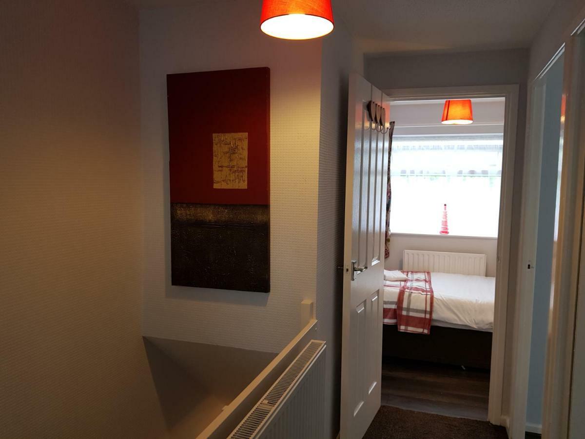 Penllech House - Huku Kwetu Notts - 3 Bedroom Spacious Lovely And Cosy With A Free Parking- Affordable And Suitable To Group Business Travellers Nottingham Exterior foto